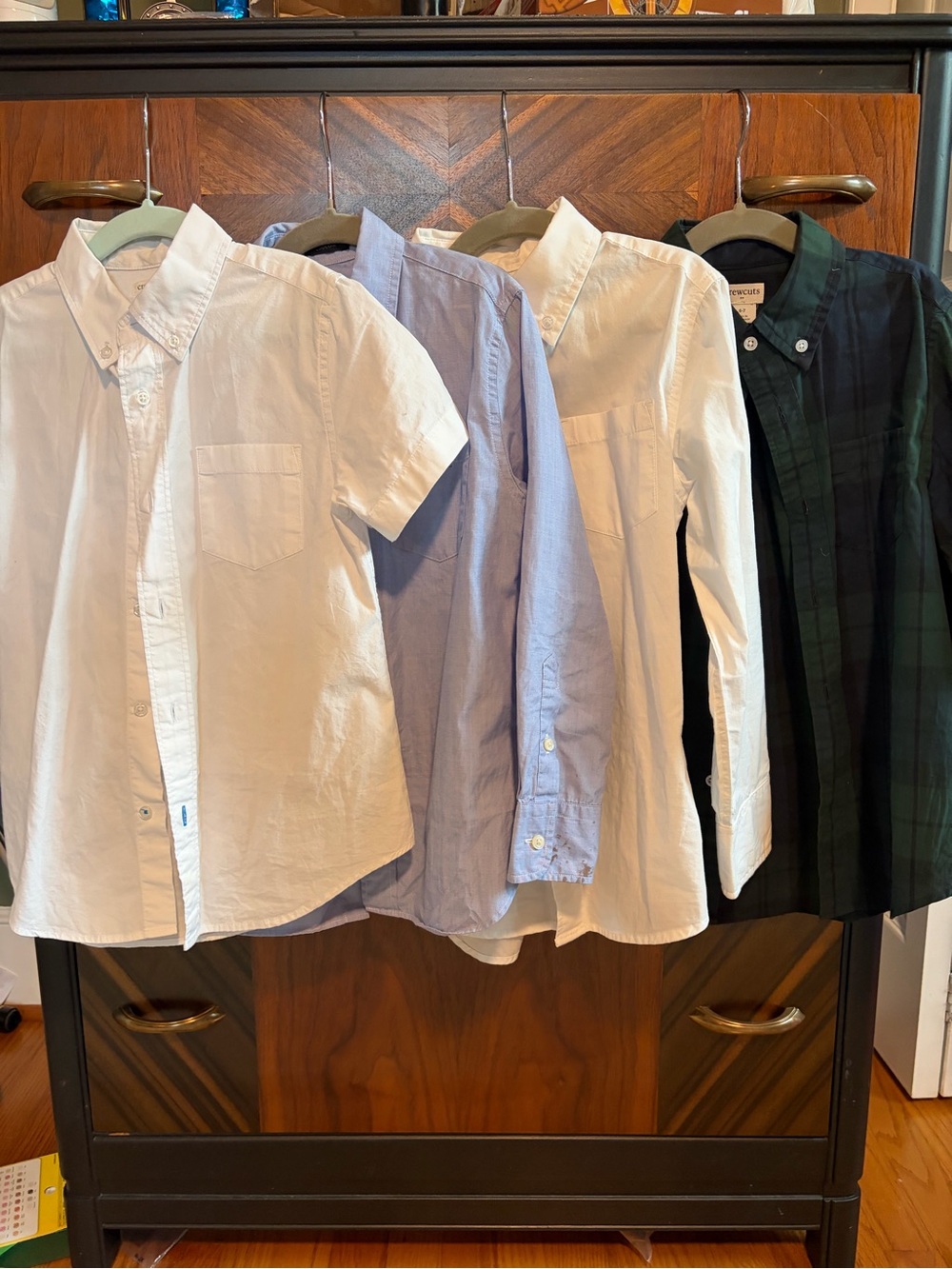 Bundle of 4 J Crew Crewcuts button down shirts